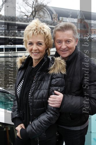 Amsterdam 18 november 2010
Doop rondvaartboot van jan Keizer en Annie Schilders bij Lovers.
Peter Smulders bv