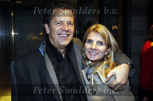 Amsterdam 6 december 2010
Optreden Los Angeles the voices met oa Gordon in carre. Jan Willem en Francis Bruggenwirth
Peter Smulders bv