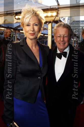 Amsterdam 28 november 2010
Opening Nieuwe de la Mar theater en premiere Le cage aux folles. Jan en Monique des Bouvrie
Peter Smulders bv