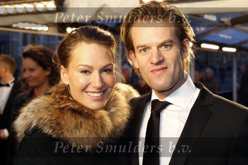 Amsterdam 28 november 2010
Opening Nieuwe de la Mar theater en premiere Le cage aux folles. Jasper Faber met vrouw
Peter Smulders bv
