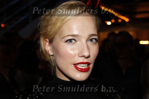 Amsterdam 29 november 2010
Premiere showbizzbaby in de meervaart. de Hoofdrollen worden gespeeld door jennifer hoffman Egbert jan Weeber Hylke v Sprundel en Judith v d Berg
Peter Smulders bv