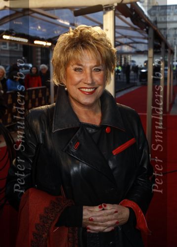 Amsterdam 28 november 2010
Opening Nieuwe de la Mar theater en premiere Le cage aux folles. Jenny Arean met een kennis
Peter Smulders bv