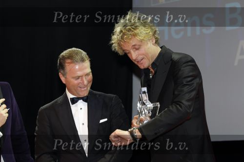 Amsterdam 20 november 2010
Uitreiking JFK award in de passengers terminal. Jeroen Pauw met Winston Gerschtanowitz en Hens Begijn
Peter Smulders bv