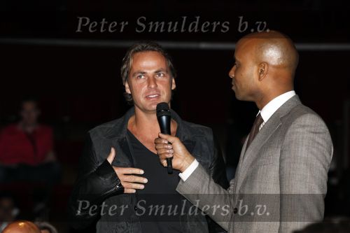 Amsterdam 11 november 2010
Presentatie nieuwe cd Marco Borsato in Carre. Humberto Tan presenteert het geheel. John Ewbank
Peter Smulders bv