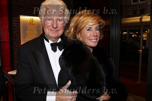 Amsterdam 28 november 2010
Opening nieuwe de la Mar theater en premiere van le cage aux falles. Joke Bruijs en Gerard Cox
Peter Smulders bv
