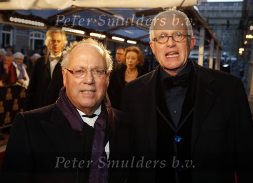 Amsterdam 28 november 2010
Opening Nieuwe de la Mar theater en premiere Le cage aux folles. Joop Braakhekke met vriend Wim
Peter Smulders bv