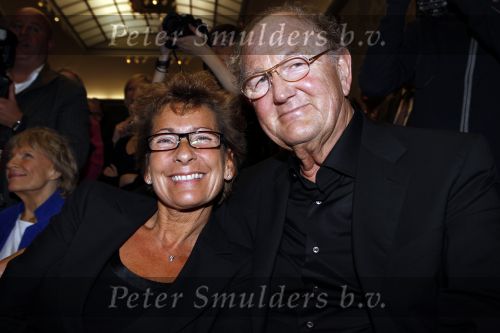 Amsterdam 8 november 2010
Presentatie van het musical boek in het stedelijk museum. Joop en Janine v d Ende
Peter Smulders bv