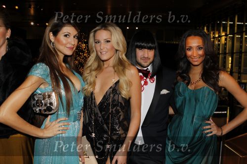 Amsterdam 9 december 2010
Miljonair fair in de RAI. Brooke Shields opent de fair samen met Yves Gijraths. tamara Elbaz en Josh Veldhuizen en ..
Peter Smulders bv