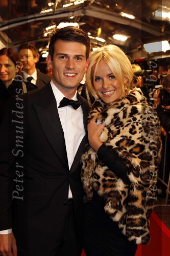 Amsterdam 15 november 2010
Premiere van de Eetclub in tuschinski. Josje K3 met Levi v Kempen
Peter Smulders bv