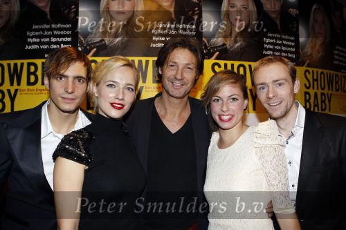 Amsterdam 29 november 2010
Premiere showbizzbaby in de meervaart. de Hoofdrollen worden gespeeld door jennifer hoffman Egbert jan Weeber Hylke v Sprundel en Judith v d Berg. Rick Engelkes is de producent
Peter Smulders bv