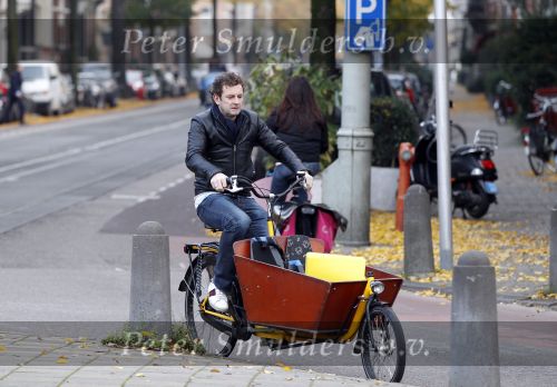 Amsterdam 22 november 2010
Kluun op zijn bakfiets
Peter Smulders bv