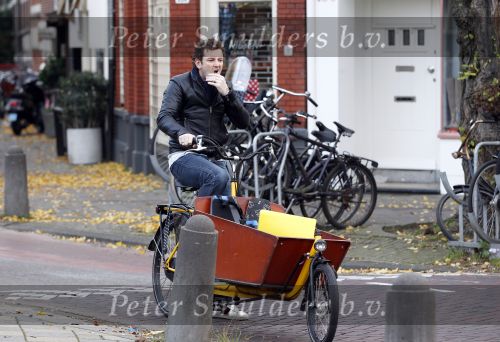 Amsterdam 22 november 2010
Kluun op zijn bakfiets
Peter Smulders bv