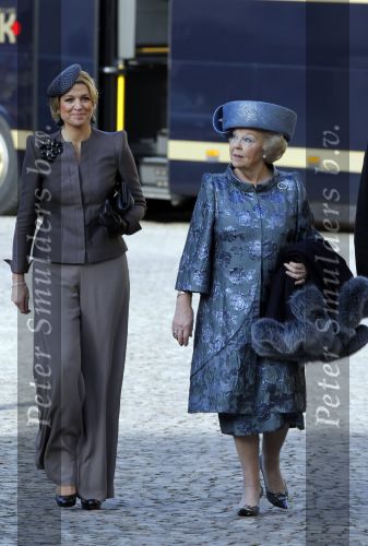 Brussel 20 november 2010
Trouwen Prins Carlos en Annemarie v Weezel in Brussel. Maxima Met Koningin Beatrix en Prins Willem Alexander
Peter Smulders bv