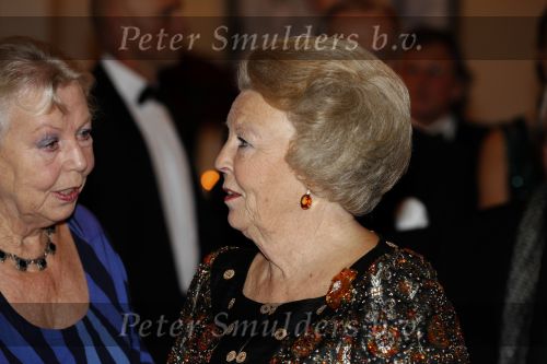 Amsterdam 28 november 2010
Opening Nieuwe de la Mar theater en premiere Le cage aux folles. Koningin Beatrix
Peter Smulders bv
