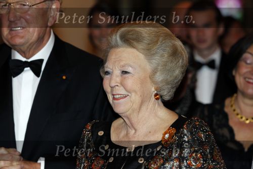 Amsterdam 28 november 2010
Opening Nieuwe de la Mar theater en premiere Le cage aux folles. Koningin Beatrix
Peter Smulders bv