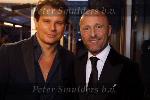 Amsterdam 28 november 2010
Opening Nieuwe de la Mar theater en premiere Le cage aux folles. Leco v Zadelhoff met vriend Rob
Peter Smulders bv