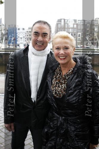 Amsterdam 14 november 2010
Premiere toneelstuk in Carre. Loekie Knol met ex vriend
Peter Smulders bv