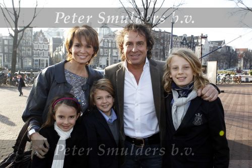Amsterdam 21 november 2010
Premiere het Geheim in het muziektheater. Marco Leontien Luca Senna en Jada Borsato
Peter Smulders bv