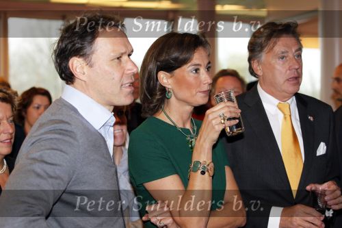Amsterdam 8 november 2010
Opening Ronald Mac Donald sport center door Prinses Marilene en Marco v Basten . Ed Nijpels is ook aanwezig.
Peter Smulders bv