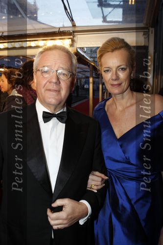 Amsterdam 28 november 2010
Opening Nieuwe de la Mar theater en premiere Le cage aux folles. Marijke Schaaphok met man Guido Maas
Peter Smulders bv