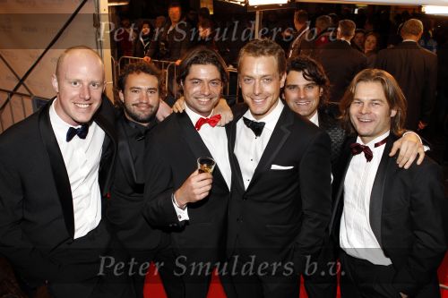 Amsterdam 15 november 2010
Premiere van de Eetclub in tuschinski. Mark v Eeuwen met vrienden
Peter Smulders bv