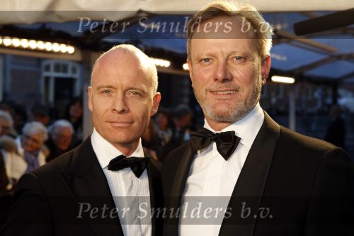 Amsterdam 28 november 2010
Opening Nieuwe de la Mar theater en premiere Le cage aux folles. Mart Visser met vreind
Peter Smulders bv