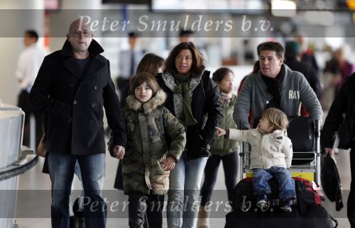 Schiphol 25 november 2010
Amanda Krabbe vertrekt voor 3 maanden naar Australie om daar aktie te gaan voeren tegen walvisvangst. martijn Bickel Achilles en de ouders van Amanda brengen haar weg.
Peter Smulders bv
