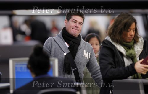 Schiphol 25 november 2010
Amanda Krabbe vertrekt voor 3 maanden naar Australie om daar aktie te gaan voeren tegen walvisvangst. martijn Bickel Achilles en de ouders van Amanda brengen haar weg.
Peter Smulders bv