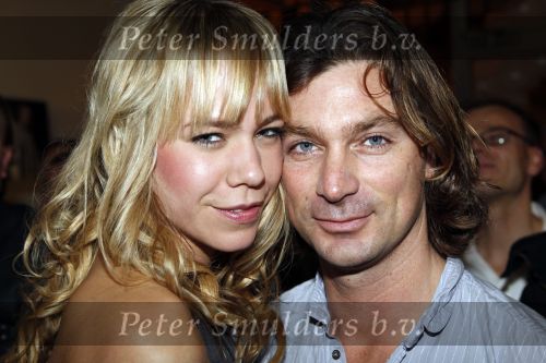 Amsterdam 22 november 2010
Feestje ivm 10 jarig bestaan kapsalon. Nicolette Kluijver met neiuwe vriend
Peter Smulders bv