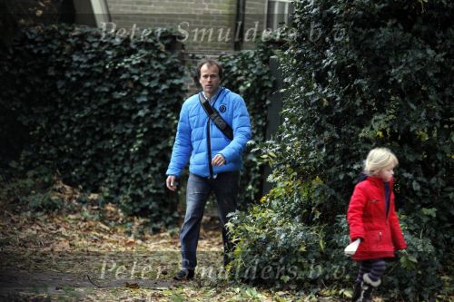 Loenen aan de Vecht 9 november 2010
Nieuwe huis van Yvon Jaspers en haar man in Loenen.
Pieter vd Beukering kwam even met de kinderen kijken bij de verbouwing.
Peter Smulders bv