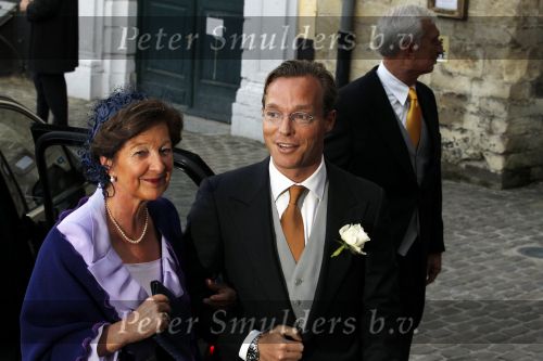 Brussel 20 november 2010
Trouwen Prins Carlos en Annemarie v Weezel in Brussel. Prinses jaime met de moeder van Annemarie
Peter Smulders bv