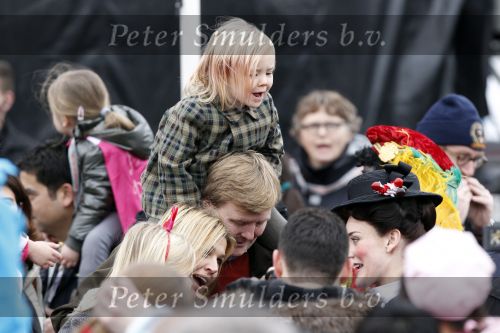Scheveningen 13 november 2010
Prinses Maxima Prins WillemAlexander en Amalia Ariane en Alexia bij intocht sinterklaas.
Peter Smulders bv