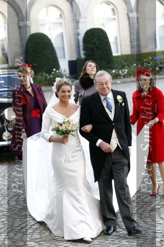 Brussel 20 november 2010
Trouwen Prins Carlos en Annemarie v Weezel in Brussel. Prinses Annemarie met haar vader
Peter Smulders bv
