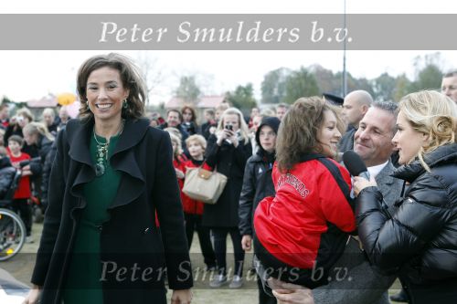Amsterdam 8 november 2010
Opening Ronald Mac Donald sport center door Prinses Marilene en Marco v Basten . Ed Nijpels is ook aanwezig.
Peter Smulders bv