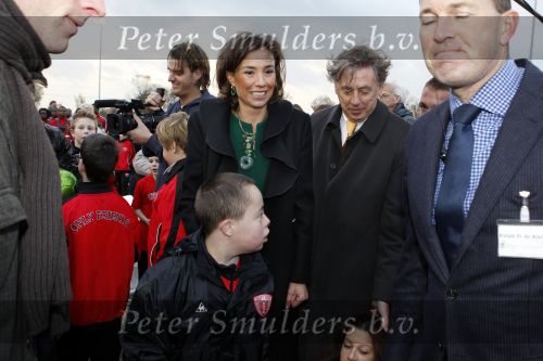 Amsterdam 8 november 2010
Opening Ronald Mac Donald sport center door Prinses Marilene en Marco v Basten . Ed Nijpels is ook aanwezig.
Peter Smulders bv