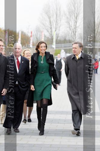 Amsterdam 8 november 2010
Opening Ronald Mac Donald sport center door Prinses Marilene en Marco v Basten . Ed Nijpels is ook aanwezig.
Peter Smulders bv