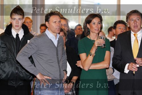 Amsterdam 8 november 2010
Opening Ronald Mac Donald sport center door Prinses Marilene en Marco v Basten . Ed Nijpels is ook aanwezig.
Peter Smulders bv