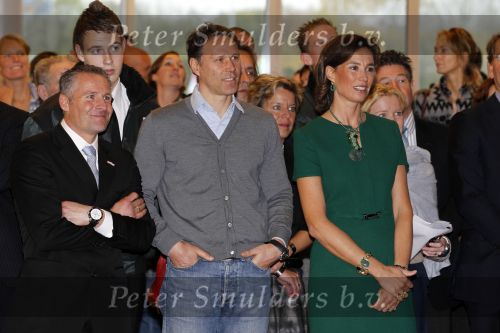 Amsterdam 8 november 2010
Opening Ronald Mac Donald sport center door Prinses Marilene en Marco v Basten . Ed Nijpels is ook aanwezig.
Peter Smulders bv