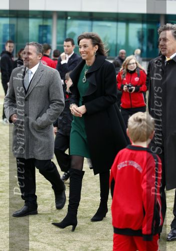 Amsterdam 8 november 2010
Opening Ronald Mac Donald sport center door Prinses Marilene en Marco v Basten . Ed Nijpels is ook aanwezig.
Peter Smulders bv