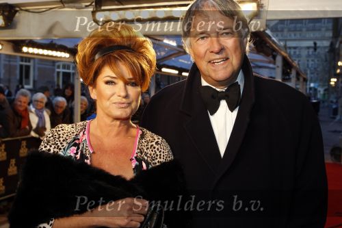 Amsterdam 28 november 2010
Opening Nieuwe de la Mar theater en premiere Le cage aux folles. Ron en Yvonne Brandsteder
Peter Smulders bv