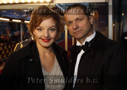 Amsterdam 28 november 2010
Opening Nieuwe de la Mar theater en premiere Le cage aux folles. Sanne Wallis de Vries met man
Peter Smulders bv