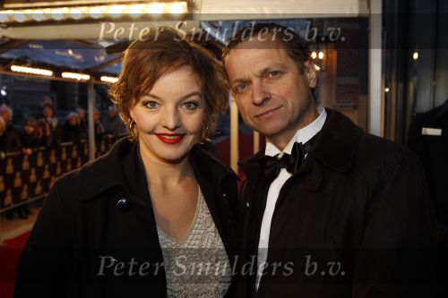 Amsterdam 28 november 2010
Opening Nieuwe de la Mar theater en premiere Le cage aux folles. Sanne Wallis de Vries met man
Peter Smulders bv