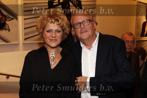 Amsterdam 15 november 2010
Presentatie boek nieuwe de la mar theater. Simone Kleinsma met Guus Verstraeten
Peter Smulders bv
