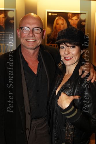 Amsterdam 29 november 2010
Premiere showbizzbaby in de meervaart. Sjoerd Pleijsier met vriendin
Peter Smulders bv