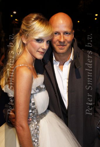 Amsterdam 18 november 2010
Presentatie van de beau monde awards  in het Amstel hotel. Stacey Rookhuizen met vriend
Peter Smulders