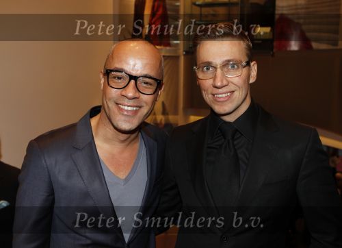 Amsterdam 15 november 2010
Presentatie boek nieuwe de la mar theater. Stanley Burleson met vriend
Peter Smulders bv