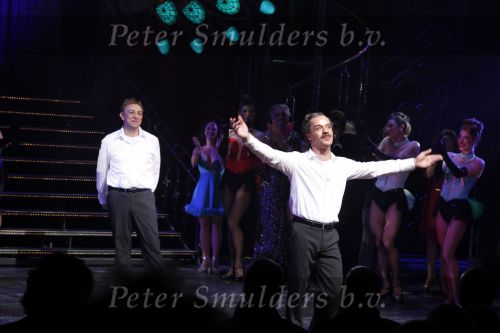 Amsterdam 28 november 2010
Opening nieuwe de la Mar theater en premiere van le cage aux falles. stanley Burleson Jon v Eerd Derek de Lint en Liz Snoyink
Peter Smulders bv