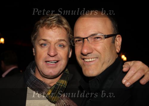 Amsterdam, 21 November 2010
Spiegeltent Palazzo. Hermand den blijker kookt met zijn staf voorBN-ers en genodigden.
Tony Neef met partner Benny
Foto Peter Smulders BV