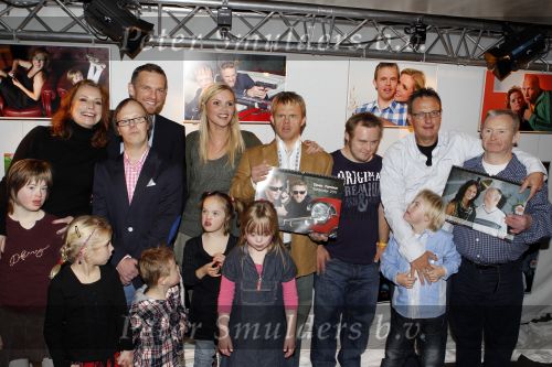 Amsterdam 12 november 2010
Presentatie kalendar van syndroom van down bij restaurant Amstelhaven. oa Tooske Ragas met broer Barry Atsma met broer Marian Mudder en Roeland Fernhout
Peter Smulders bv
