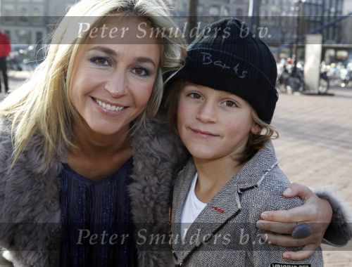 Amsterdam 21 november 2010
Premiere het Geheim in het muziektheater. Wendy en Sem v Dijk
Peter Smulders bv